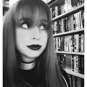 Meet your Posher, Liana